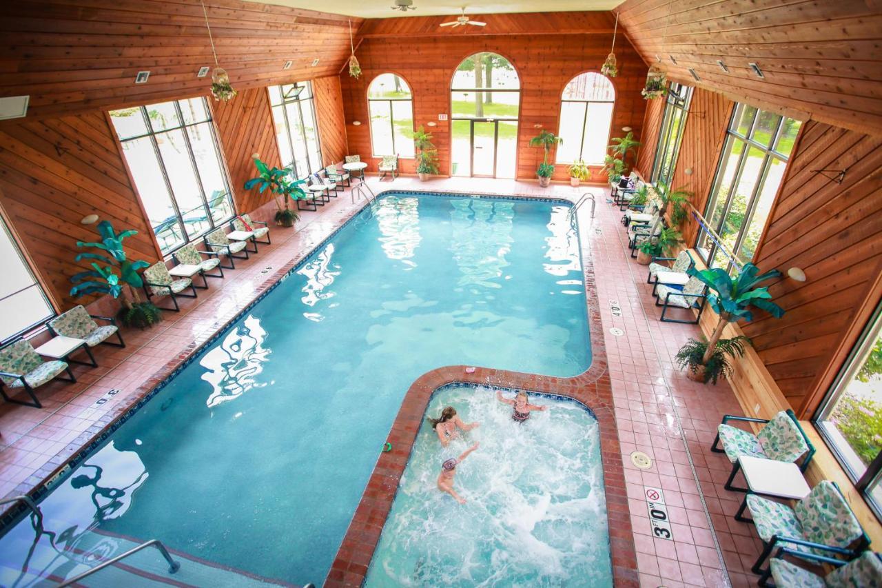 Aloha Beach Resort Уисконсин Делс Екстериор снимка