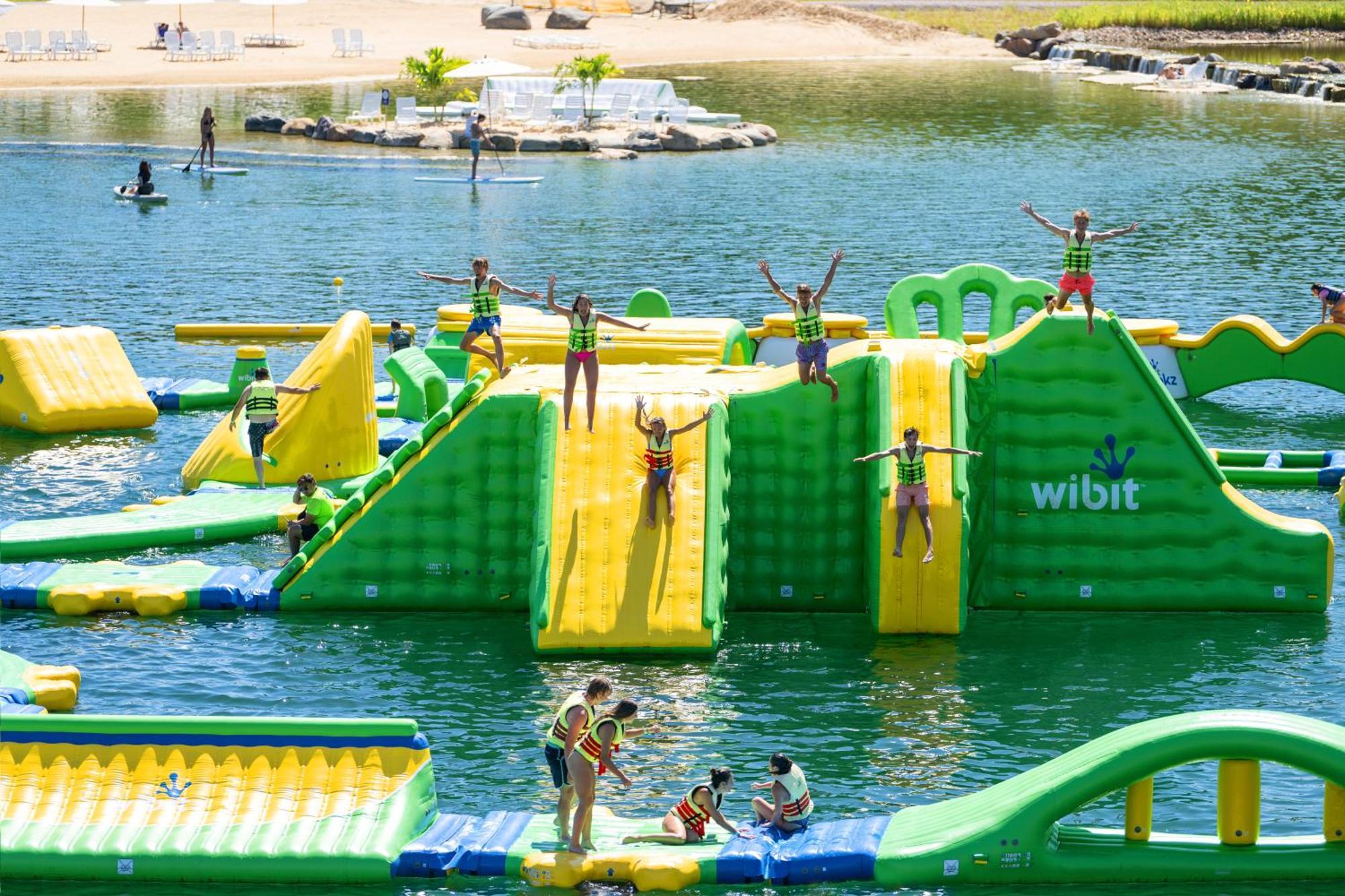 Aloha Beach Resort Уисконсин Делс Екстериор снимка